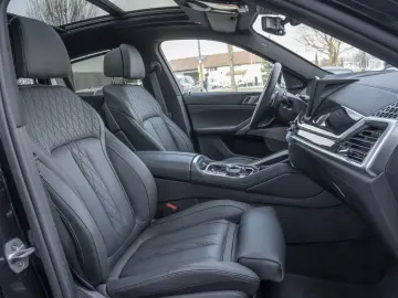 BMW X6 xDrive40d M-Sport Pro  ALL BLACK  22Z LUFTFED