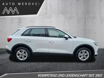 AUDI Q3 45 TFSIe S-tronic MatrixLED Tot-Lane Navi AHK
