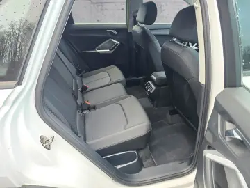 AUDI Q3 45 TFSIe S-tronic MatrixLED Tot-Lane Navi AHK