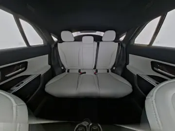 MERCEDES-BENZ GLC 220 d 4M COUPE AMG Pano Digilight Mem Bur