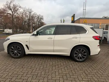 BMW X5 30D M Sport H K LüftFed Massage Integral Pano