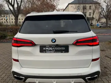 BMW X5 30D M Sport H K LüftFed Massage Integral Pano