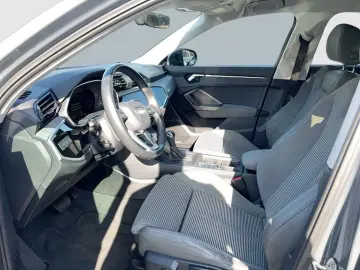 AUDI Q3 45 TFSI e LED NAVI VC KLIMA SHZ