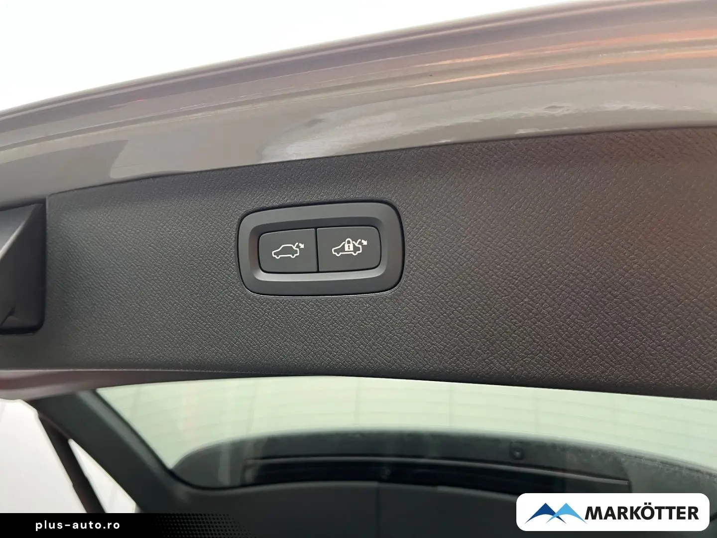 VOLVO XC90 T8 AWD Plus Dark ACC H&K 360  7-Sitze