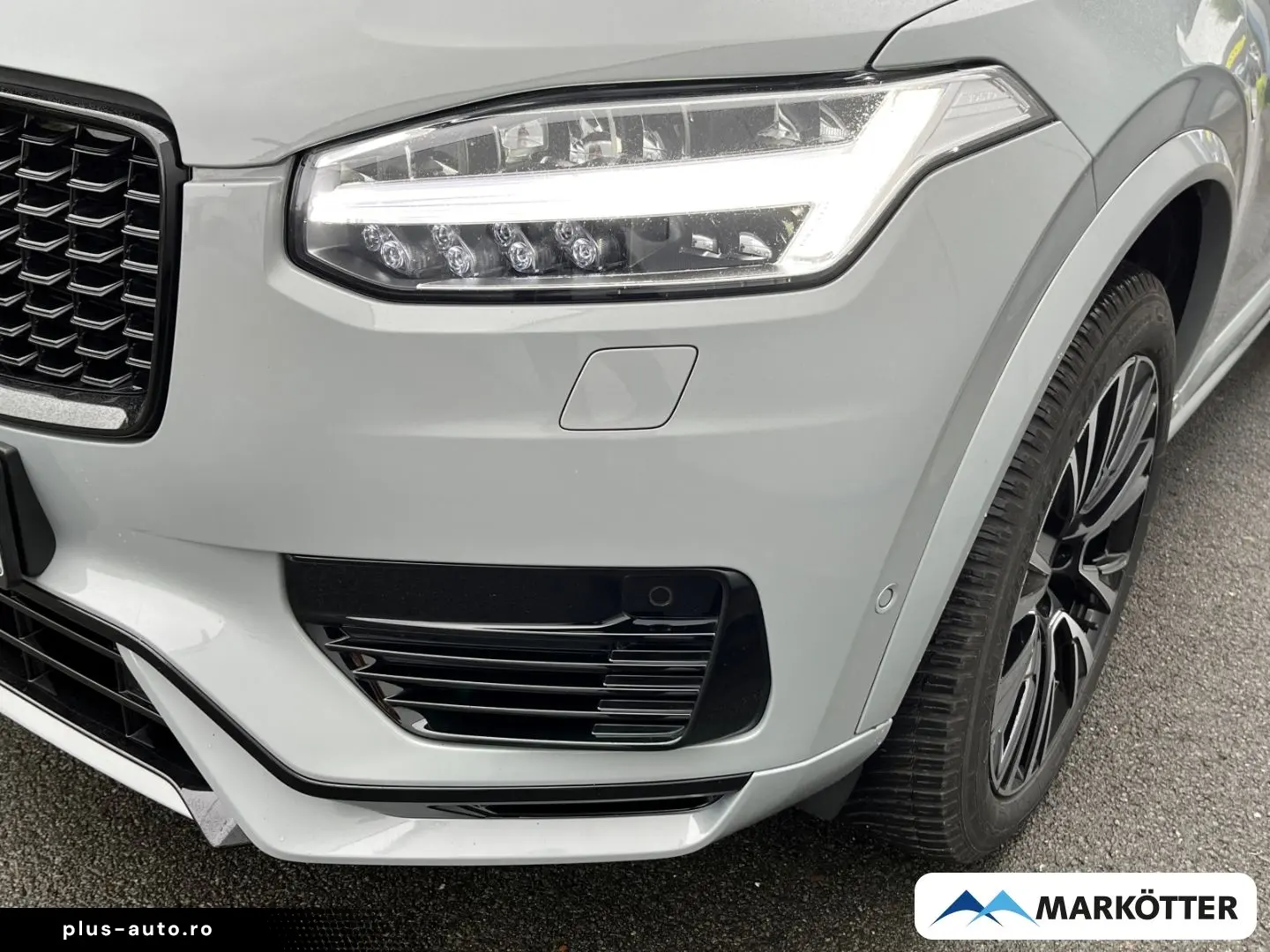 VOLVO XC90 T8 AWD Plus Dark ACC H&K 360  7-Sitze