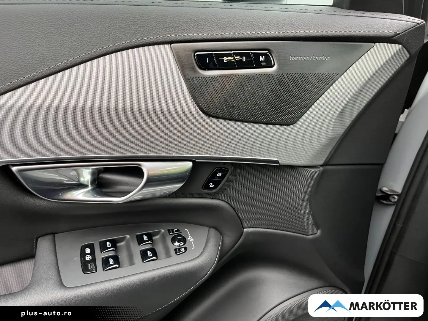 VOLVO XC90 T8 AWD Plus Dark ACC H&K 360  7-Sitze