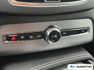 VOLVO XC90 T8 AWD Plus Dark ACC H&K 360  7-Sitze