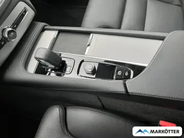 VOLVO XC90 T8 AWD Plus Dark ACC H&K 360  7-Sitze