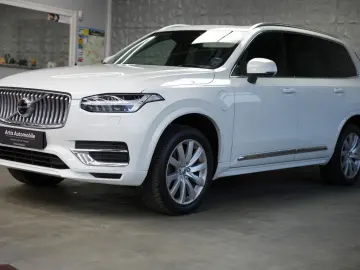 VOLVO XC90 T8 INSCRIPTION 360KAMERA PANO AHK 7-SITZER