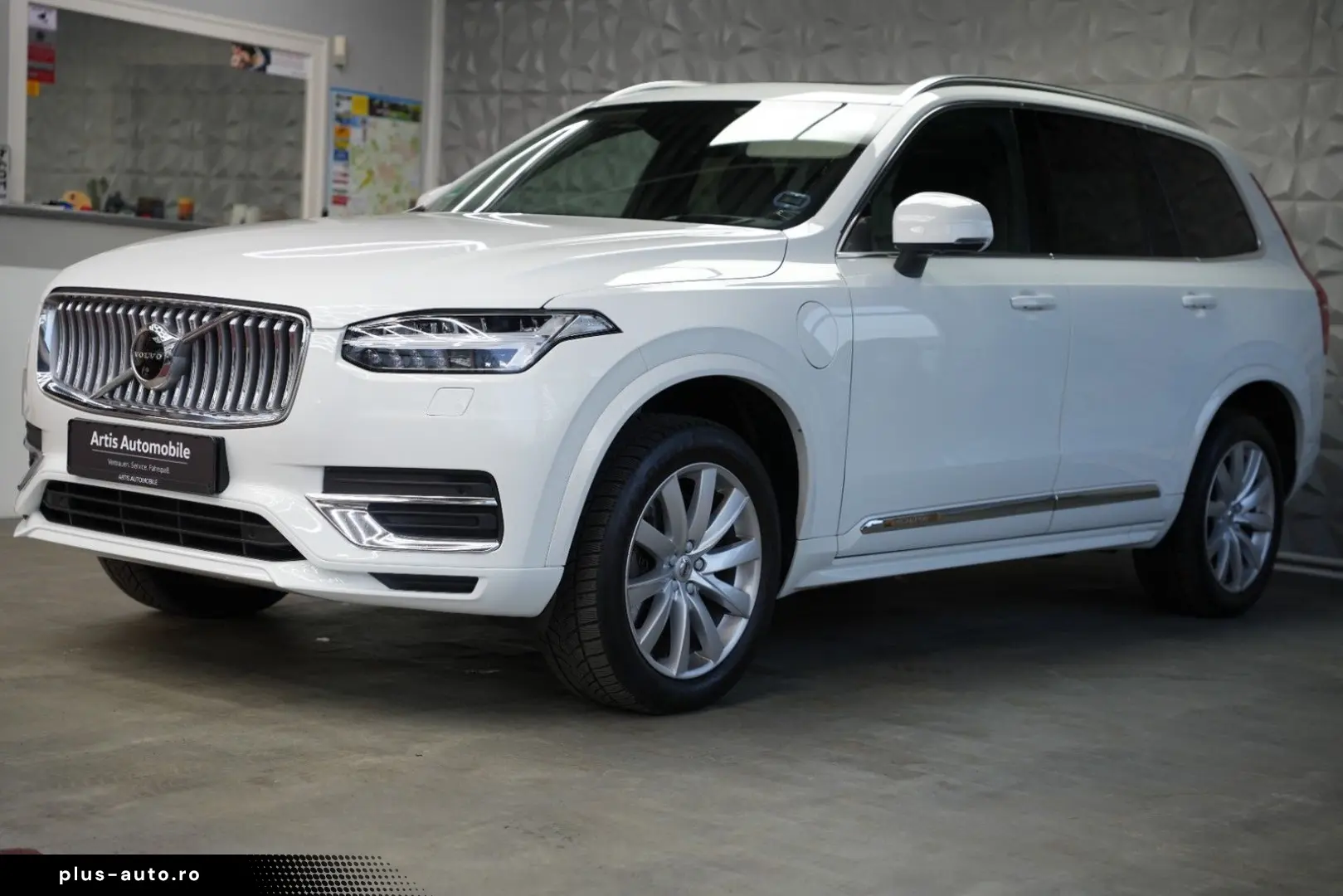 VOLVO XC90 T8 INSCRIPTION 360KAMERA PANO AHK 7-SITZER