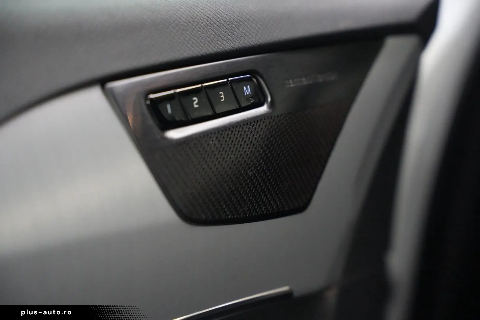 VOLVO XC90 T8 INSCRIPTION 360KAMERA PANO AHK 7-SITZER