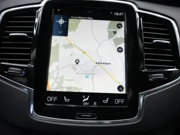 VOLVO XC90 T8 INSCRIPTION 360KAMERA PANO AHK 7-SITZER