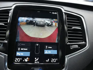 VOLVO XC90 T8 INSCRIPTION 360KAMERA PANO AHK 7-SITZER