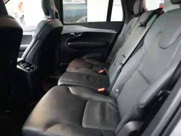 VOLVO XC90 T8 INSCRIPTION 360KAMERA PANO AHK 7-SITZER