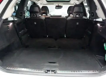 VOLVO XC90 T8 INSCRIPTION 360KAMERA PANO AHK 7-SITZER