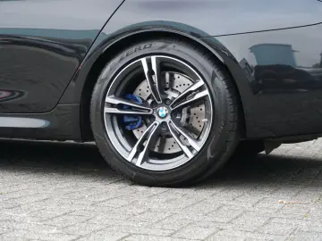 BMW M5 CarbonDach HUD B&W Sound 360  4xSHZ ACC Laser