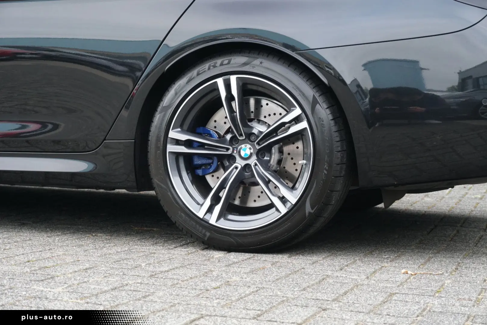 BMW M5 CarbonDach HUD B&W Sound 360  4xSHZ ACC Laser