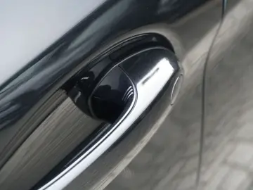 BMW M5 CarbonDach HUD B&W Sound 360  4xSHZ ACC Laser