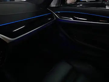 BMW M5 CarbonDach HUD B&W Sound 360  4xSHZ ACC Laser