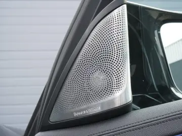 BMW M5 CarbonDach HUD B&W Sound 360  4xSHZ ACC Laser