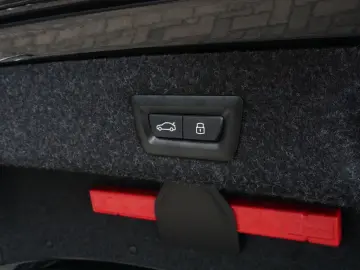BMW M5 CarbonDach HUD B&W Sound 360  4xSHZ ACC Laser