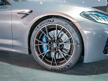 BMW M5 Competition Individuallack Schiebed. HuD Driv