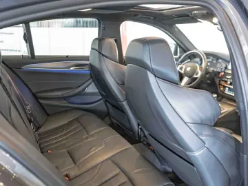 BMW M5 Competition Individuallack Schiebed. HuD Driv