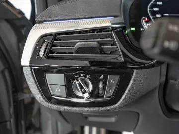 BMW M5 Competition Individuallack Schiebed. HuD Driv