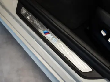 BMW M5 LCI   xDrive   B&W   Carbon   HeadUP   M Sitz