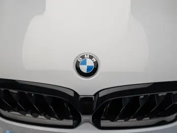 BMW M5 LCI   xDrive   B&W   Carbon   HeadUP   M Sitz