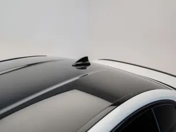 BMW M5 LCI   xDrive   B&W   Carbon   HeadUP   M Sitz