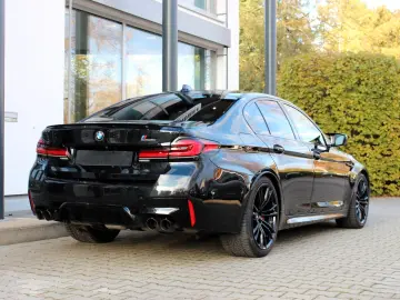 BMW M5 Competition xDrive  LASER  MASSAGE  M DRIVERS