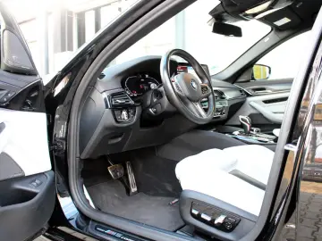 BMW M5 Competition xDrive  LASER  MASSAGE  M DRIVERS