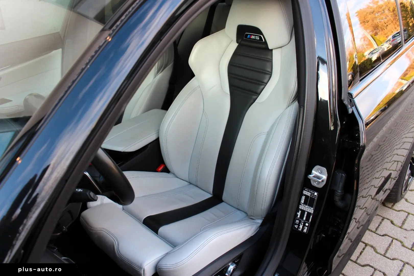 BMW M5 Competition xDrive  LASER  MASSAGE  M DRIVERS