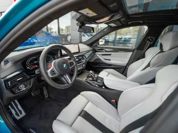 BMW M5 Competition xDrive A