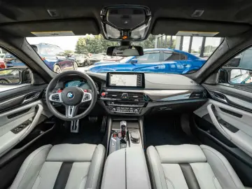 BMW M5 Competition xDrive A