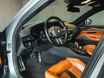 BMW M5 Competition   M-Drivers   Massage   Fond Prof