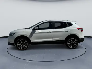 Nissan Qashqai 1.6dCi TEKNA 2014