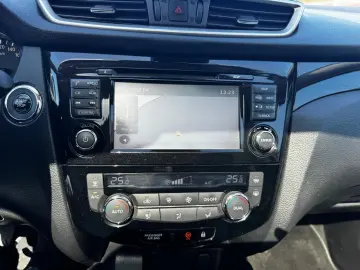 Nissan Qashqai 1.6dCi TEKNA 2014