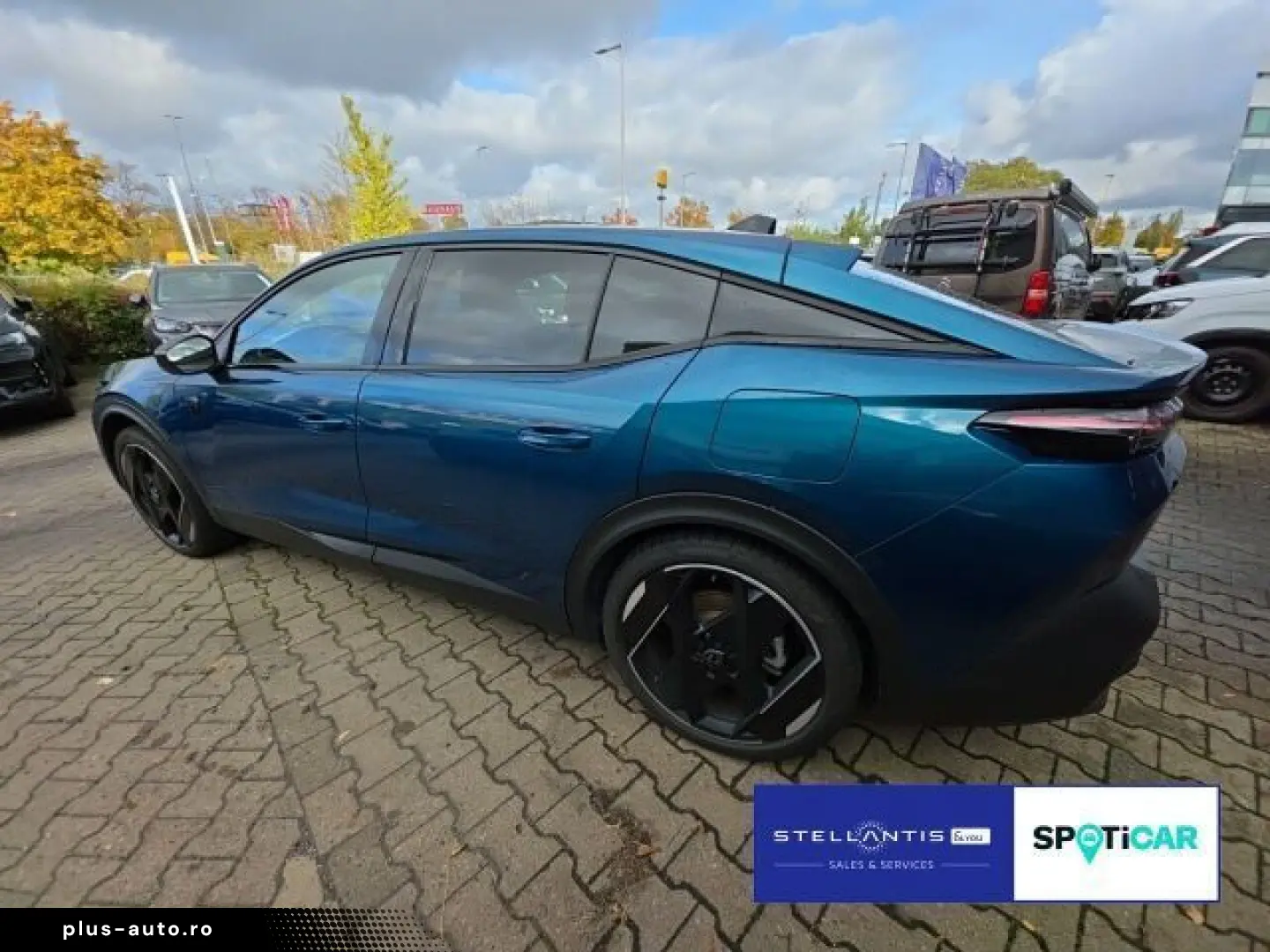 PEUGEOT 408 Hybrid 225 (Plug-In)