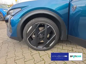 PEUGEOT 408 Hybrid 225 (Plug-In)