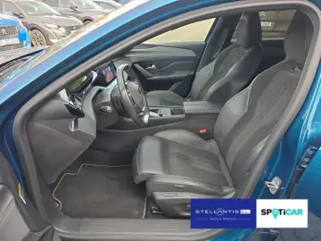 PEUGEOT 408 Hybrid 225 (Plug-In)