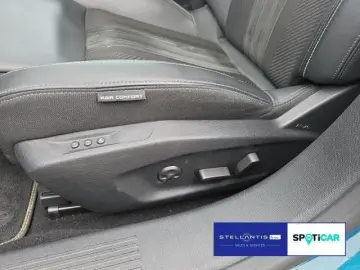 PEUGEOT 408 Hybrid 225 (Plug-In)