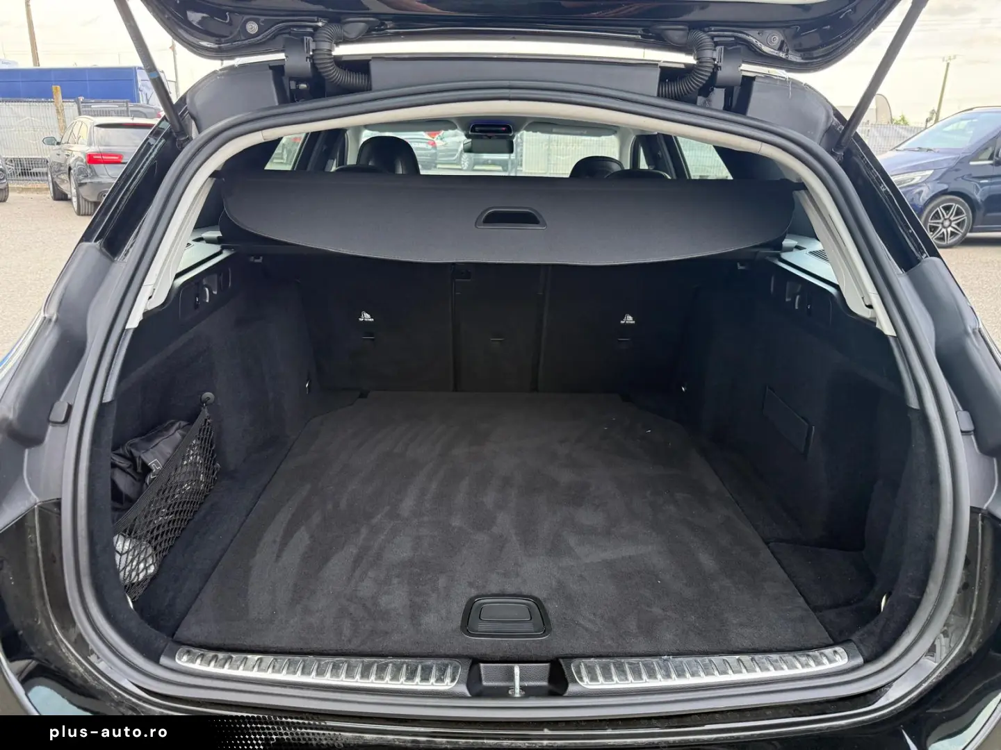 MERCEDES BENZ C200 d     65.000km
