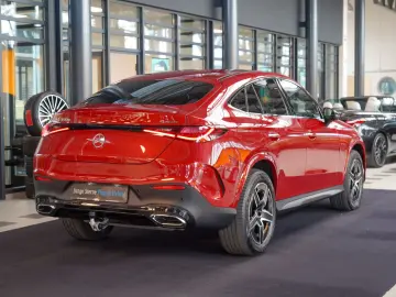 MERCEDES-BENZ GLC 300 e 4M Coupé AMG Line Night Fahr…