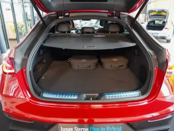 MERCEDES-BENZ GLC 300 e 4M Coupé AMG Line Night Fahr…