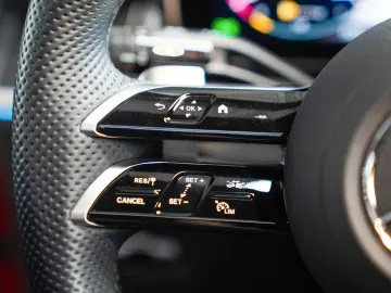 MERCEDES-BENZ GLC 300 e 4M Coupé AMG Line Night Fahr…