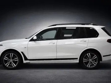 BMW X7 xDrive40d M SPORT PRO EXECUTIVE DRIVE PRO SKY