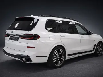 BMW X7 xDrive40d M SPORT PRO EXECUTIVE DRIVE PRO SKY