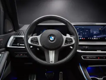 BMW X7 xDrive40d M SPORT PRO EXECUTIVE DRIVE PRO SKY